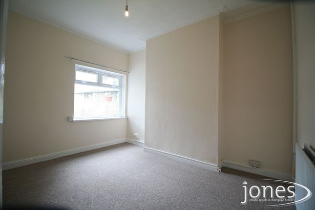 Terraced house to rent in Victoria Road, Stockton-On-Tees