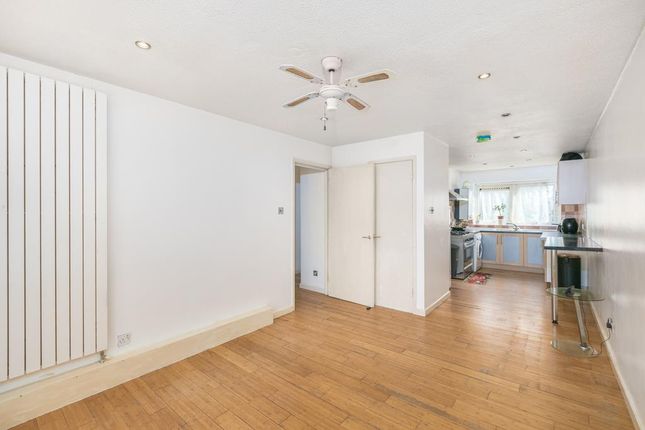 11, Morpeth Walk, London photo 4