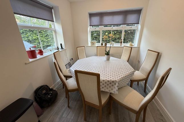 Millards Close, Hilperton Marsh Trowbridge photo 3