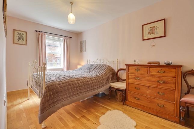 29, Ver Brook Avenue, St. Albans photo 4