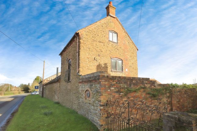 Barn conversion for sale in Cleobury Road, Bewdley, Worcestershire