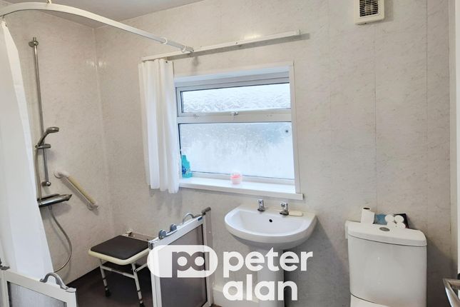 40, NEATH photo 5