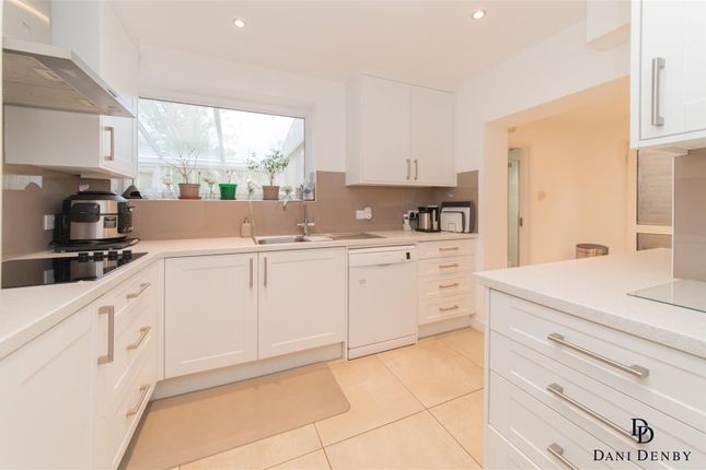 Hartland Drive, Edgware photo 2