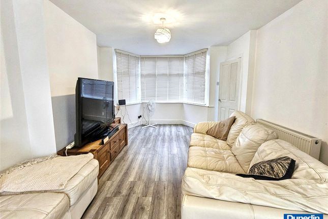 28, Groveley Lane, Longbridge photo 4