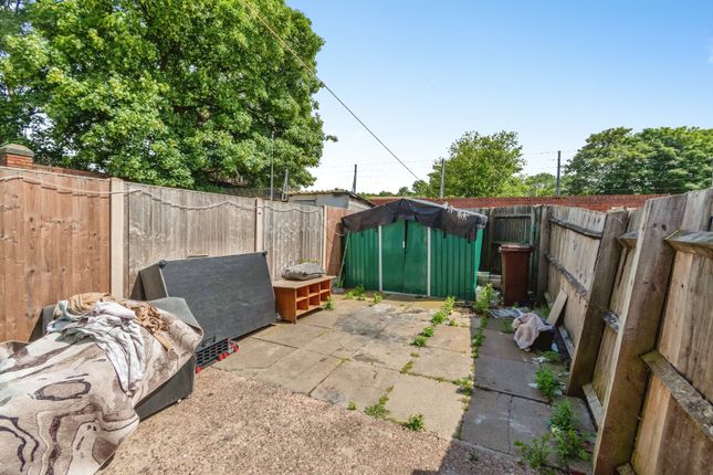 77, Napier Road, Blakenhall, Wolverhampton photo 4
