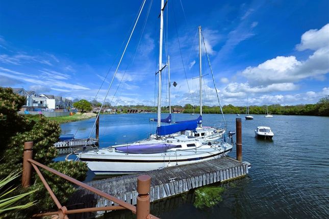 6 Swan Quay, Bath Lane, FAREHAM photo 3