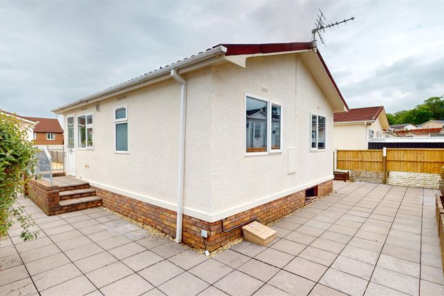 Thumbnail Mobile/park home for sale in Queens Drive, Cambrian Residential Park, Cardiff