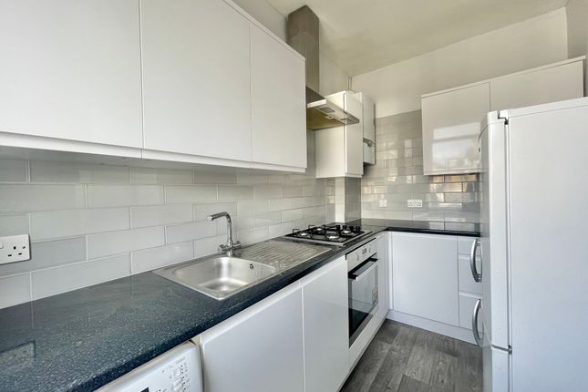 16A , Lichfield Grove, London photo 5