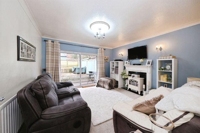 2, Poplar Drive, Mansfield photo 4