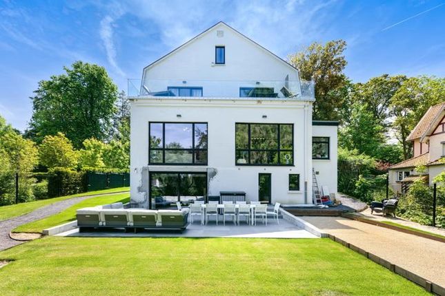 Villa for sale in Avenue Du Prince D'orange, Belgium