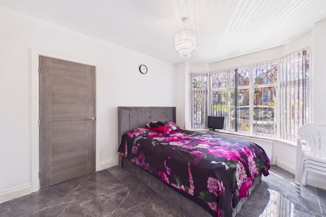 79, Turnberry Road, Birmingham photo 4