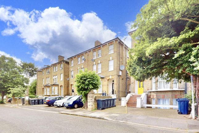 Thumbnail Flat to rent in Grange Park, London