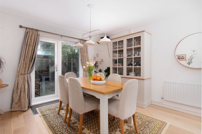 Town house for sale in Scholars Walk, Cambridge