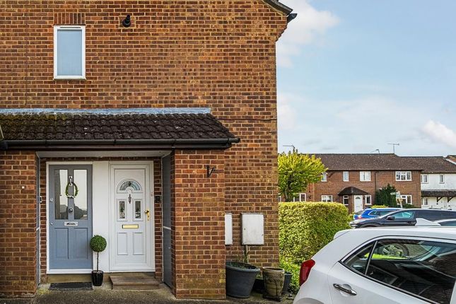 Thumbnail Maisonette for sale in Bovingdon, Hertfordshire