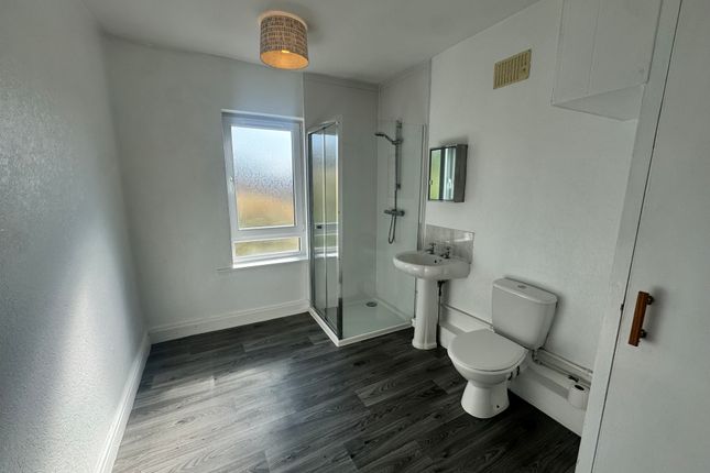90, Mansfield photo 5