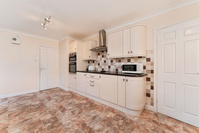 5, Orchard Close, March photo 4