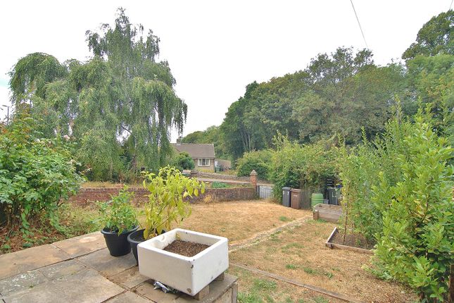 35, Bath Road, Gloucestershire photo 2