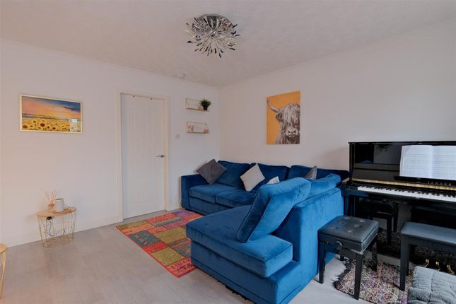 3, Bankfield Drive, Hamilton photo 4