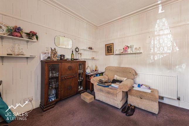 23, Neill Road, Sheffield photo 3