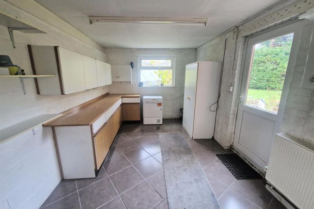 15, Beeches Close, Birmingham photo 5