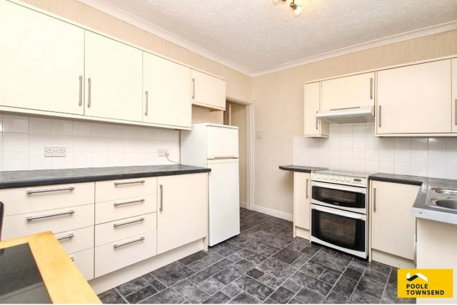 39 Highlands Avenue, Barrow-In-Furness LA13 0AH photo 3
