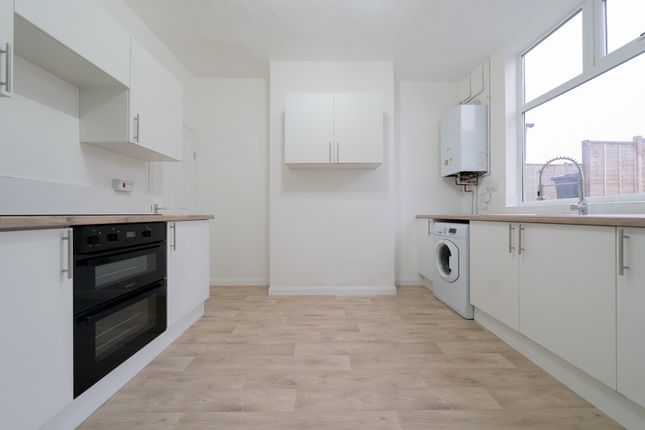 12 Berrys Lane, Leicester photo 4