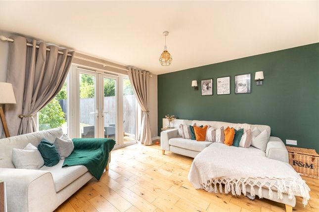 100, Waggon Road, West Yorkshire photo 3