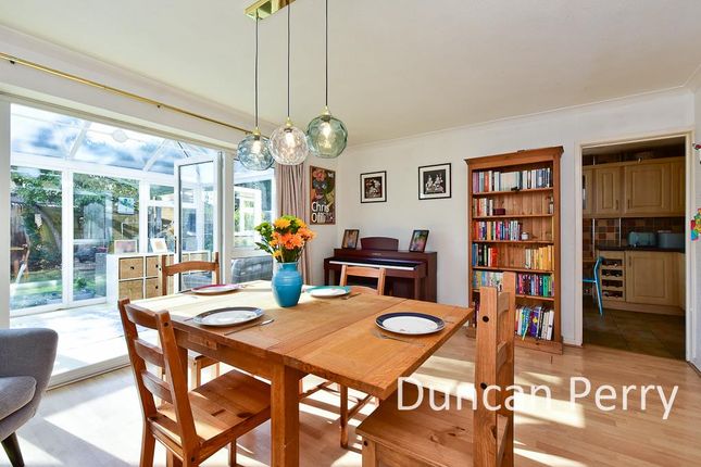 11, Berkeley Close, Potters Bar photo 3