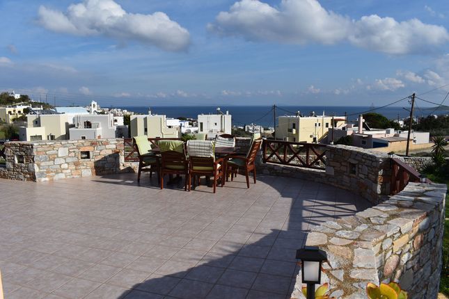 Villa for sale in Azolimnos Syros 841 00, Greece