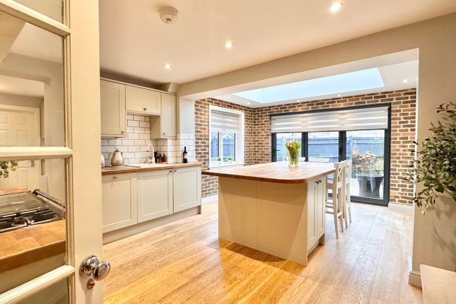 18, Spring Lane, Bexhill-on-Sea photo 2