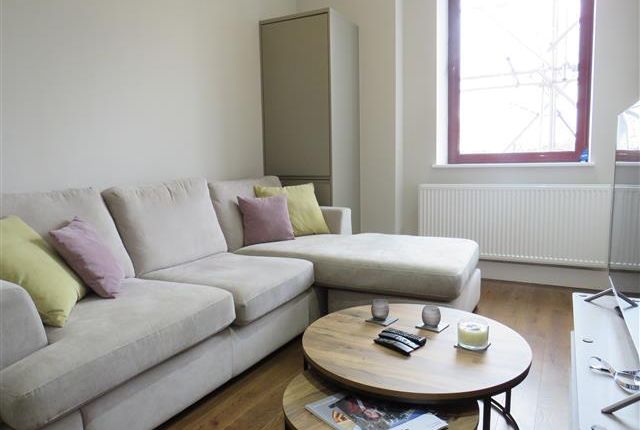 14 Ocean House, Hazelwick Avenue, CRAWLEY photo 3