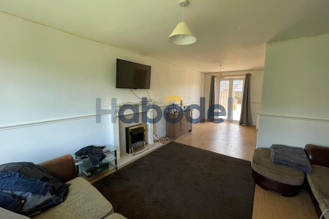 36 Hereford Close, Kilton, Worksop photo 3