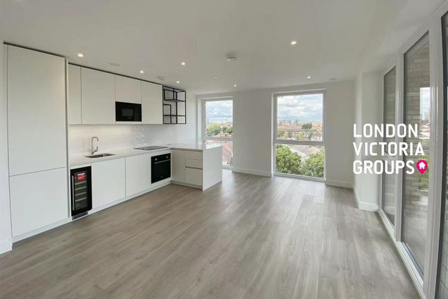 40, Unison House, 90 Beresford Avenue, London photo 2