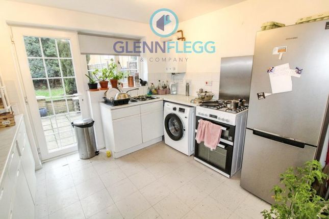 73, Lowestoft Drive, Burnham photo 5