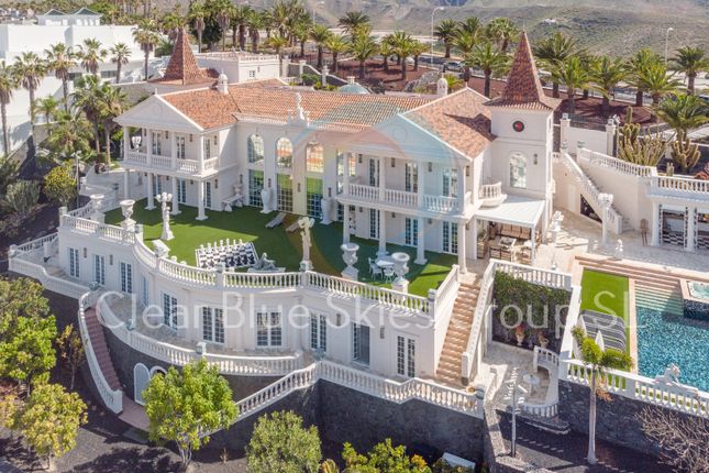 Thumbnail Villa for sale in San Eugenio Alto, Tenerife, Spain
