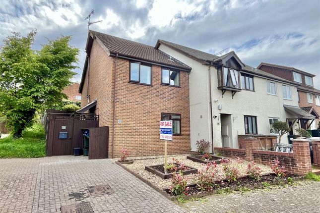 End terrace house for sale in Harrison Close, Dark Orchard, Newnham