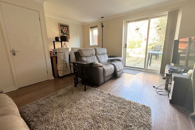10, Caer Peris View, Fareham photo 3