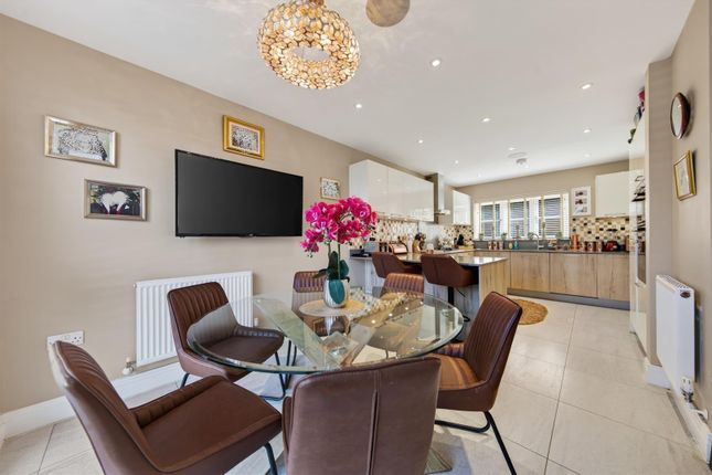 6, Middlefield Lane, Henlow photo 3