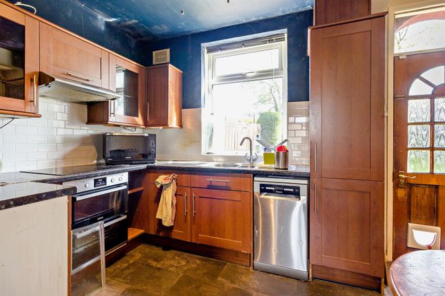 64, Barrie Crescent, Sheffield photo 3