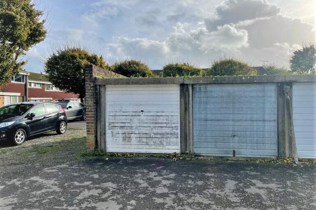 Parking/garage for sale in Lynwood, Folkestone
