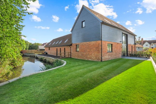 3 Lea Hall Barns, Dunmow Road, Bishop's Stortford photo 4