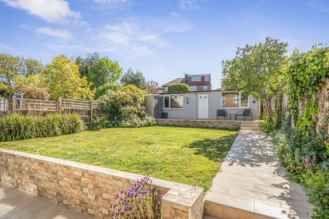 168, Clay Hill, Enfield photo 2