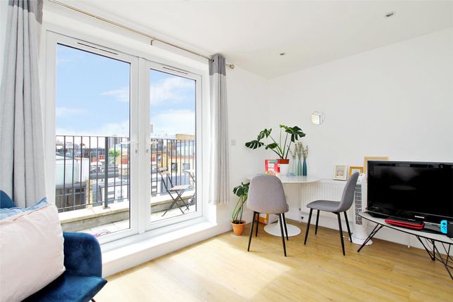 Flat 3 5 Barnett Street, London, London photo 2