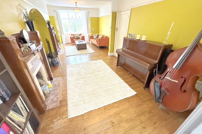 197 Brunswick Park Road, London photo 3