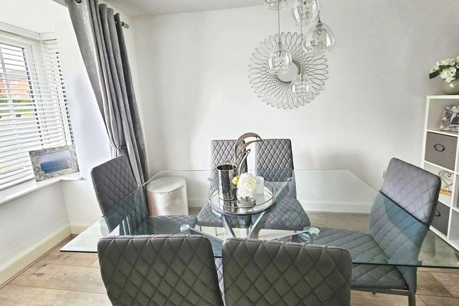 7, Orchard Way, Bedlington photo 3
