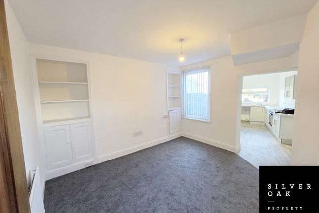 29 Clifton Terrace, Llanelli photo 3