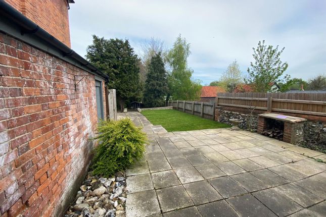 Astley House, The Street, Rickinghall photo 2