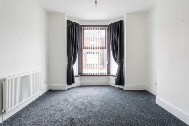 18, Ashville Grove, Leeds photo 5