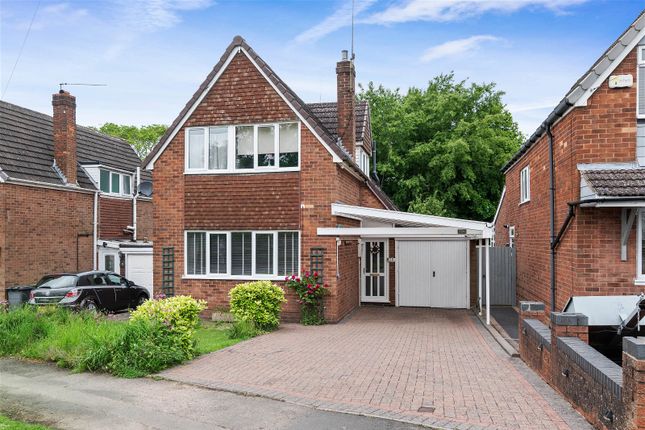 Thumbnail Detached house for sale in Springvale Road, Webheath, Redditch