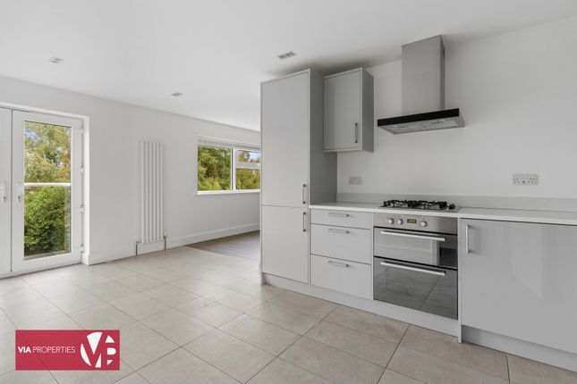 7 River View, Nazeing New Road, Broxbourne photo 2